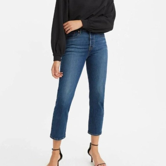 Levi’s Women's Size 28 Wedgie Straight Button Fly Jeans - Picture 1 of 6